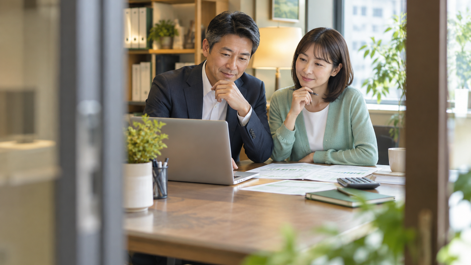 親族内の事業承継で兄弟間の争いを防ぐには？株式と遺留分の対策