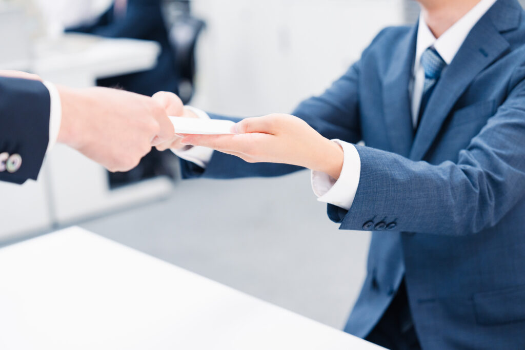 忘れずに法人設立届出書を提出しよう！