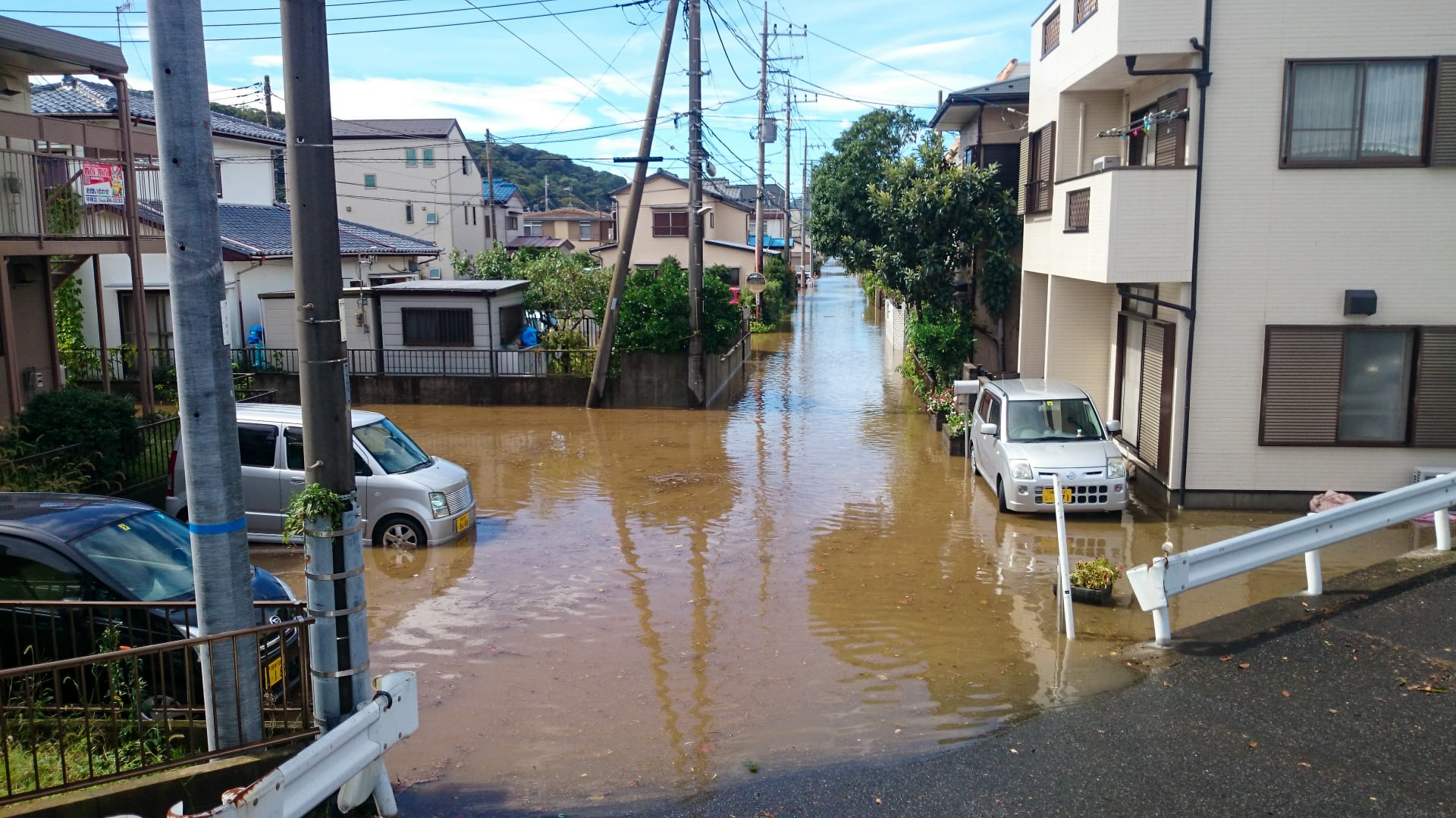雑損控除とは？適用要件や計算方法、確定申告の方法などについて解説